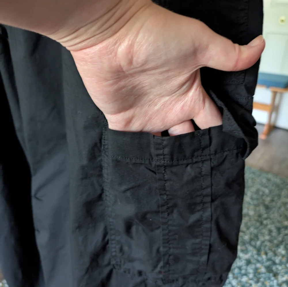 Aerie Black Cargo Pants - Picture 6 of 10